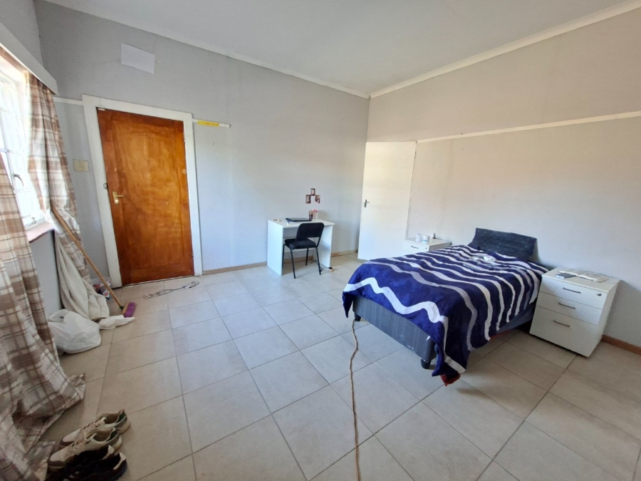 6 Bedroom Property for Sale in Park West Free State